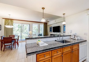 Breezy, 1st-floor resort condo with balcony, AC, pools, tennis, & golf