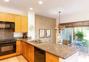 Breezy, elegant home in a great location with pools, hot tubs & tennis