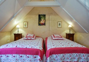 Breton Escape in Querrien