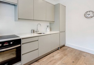Bright 1 bedroom apartment in Kensington Olympia