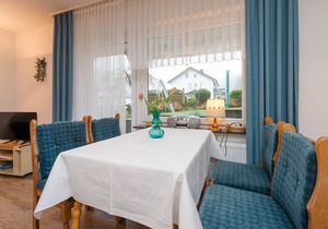 Bright apartment in a quiet location in the Sauerland with garden and terrace