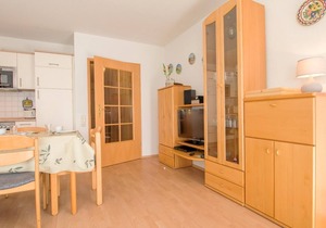 Bright and friendly furnished apartment in a central and quiet location! -