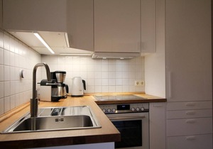 Bright and friendly furnished apartment in a central and quiet location! -