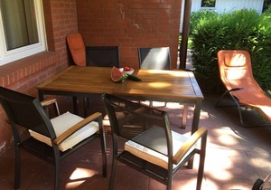 Bright and friendly furnished apartment in a central and quiet location! -