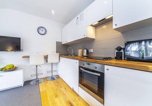 Bright and Modern Studio, Prestigious Paddington