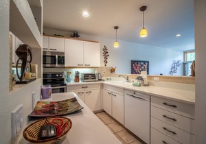 Bright and Open Mountain-Contemporary Condo One Block Off Main Street!