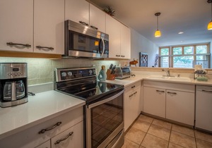 Bright and Open Mountain-Contemporary Condo One Block Off Main Street!