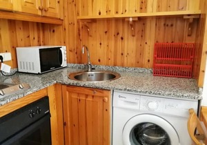 Bright apartment with balcony - Falcó 7