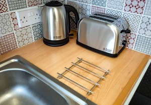 ☆Bright Apartment, Near University + City Centre☆