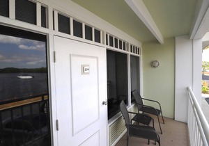 Bright Beach House Style Studio w/ Canal Water Views