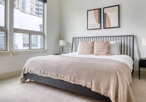 Bright Bouldin Creek 1BR w/ Gym, Pool & W/D, nr downtown, by Blueground