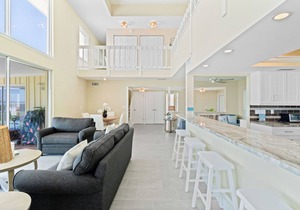Bright & Breezy Spacious Bayview Condo - Walk to Beach - Unit 27 by RVA