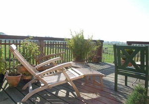 Bright, cheerful apartment with piano in the heart of East Friesland