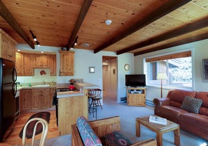 Bright Condo Less than a Mile to Ski Lifts, Pool, Tennis