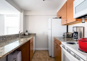 Bright Dupont Circle 1BR nr. U Street, Metro & Glen’s Mkt, by Blueground