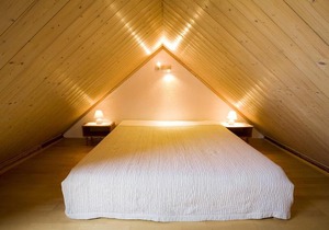 Bright Holiday Apartment “Ferienwohnung Bregenz 6 Top 4” in Central Location Close to Lake Constance with Wi-Fi, Terrace & Garden