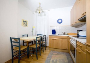 Bright Holiday Apartment “Bregenz 8 Top 1” with Wi-Fi, Terrace & Garden