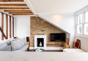 Bright Maida Vale Apartment