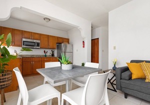 Bright & Modern Escape, Beach Access, Parking, & Smart TV