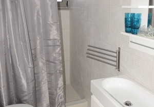 Bright one floor apartment 300 m from the beach