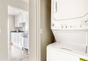 Bright Santa Clara 2BR w/W/D, Gym, Pool, walk to Safeway, by Blueground
