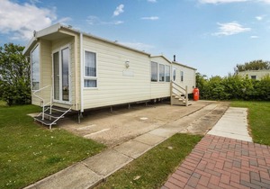 Brilliant 6 berth caravan for hire at Skipsea Sands Holiday Park ref 41037NF
