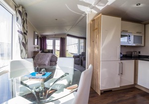 Brilliant 6 berth caravan for hire at Skipsea Sands Holiday Park ref 41037NF