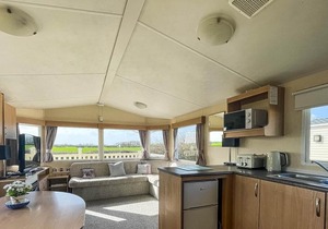 Brilliant 8 berth caravan for hire at Skipsea Sands Holiday Park ref 41028SF