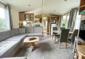 Brilliant 8 berth caravan at Skipsea Sands Holiday Park ref 41148SF