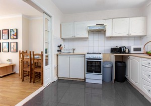 Broadhurst House Deluxe Room 2