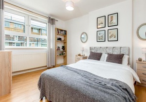 Broadhurst House Deluxe Room 2