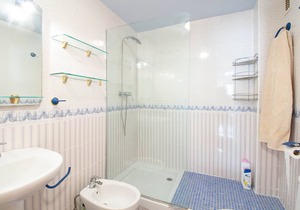 BRUMA II fantastic garden and terrace. Pool & Beach. WIFI