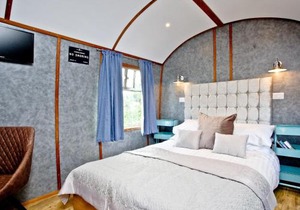 Brunel Boutique Railway Carriage 5