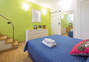 Brunelleschi Apt next to the Duomo, A / C, washing machine. Central location