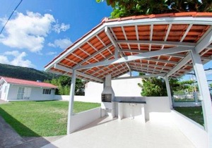 Bruno Klemtz Casa frente Mar Pé na areia Lindo pátio com gramado privativo Ar Split WIFi - 6 x sem juros