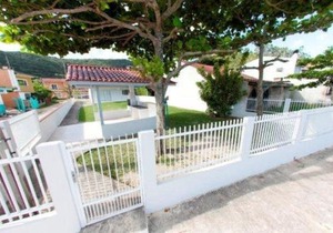 Bruno Klemtz Casa frente Mar Pé na areia Lindo pátio com gramado privativo Ar Split WIFi - 6 x sem juros