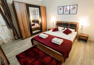 Bucharest Wander - Victoria One Bedroom Apartment with Balcony