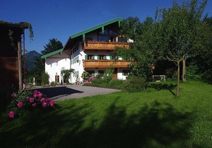 "Buchbichl" Baubiologische Nichtraucher 120 qm Ferienwohnung, 3 extra Schlafzimmer, Rollstuhlgerecht