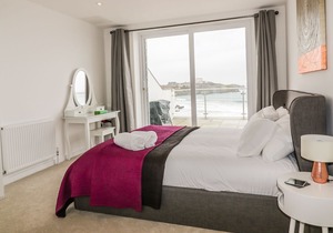 Buena Vista, NEWQUAY