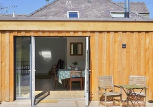Bueno is a ground floor cottage, ideally located to explore what this part of Wales has to offer.