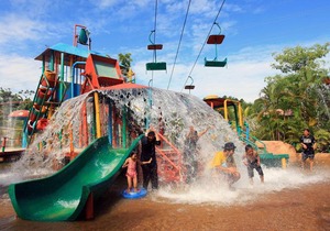 Bukit Merah Laketown Resort