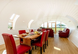 Bumble Barn - Three Bedroom House, Sleeps 6