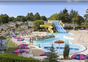 Bungalow confortable à Onzain avec piscine partagée.
