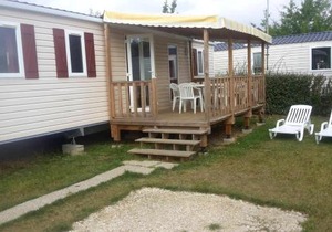 Bungalow confortable à Onzain avec piscine partagée.