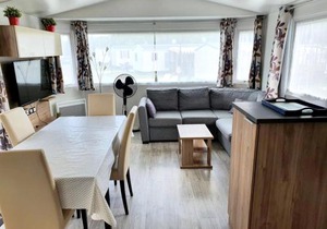 Bungalow cosy en campagne à Onzain avec piscine partagée
