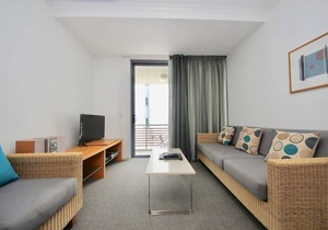 Burleigh Beach Life, Swell Resort 1.0