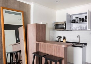 Bushiri's Long Life Building-Studio-Sleeps 4 #4