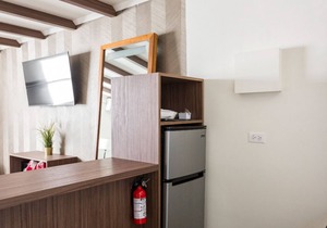 Bushiri's Long Life Building-Studio-Sleeps 4 #4