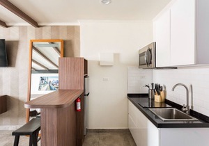 Bushiri's Long Life Building-Studio-Sleeps 4 #4