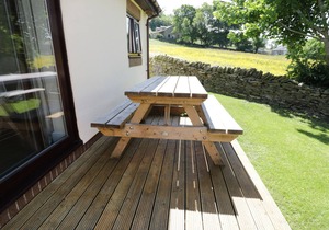 BUTTERCUP COTTAGE, pet friendly, with a garden in Allendale